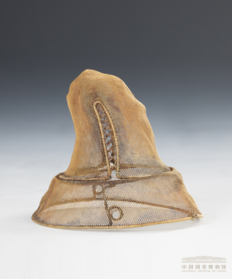 <p>明<br>高9厘米，直径11厘米，重64克<br>无锡博物院藏</p>